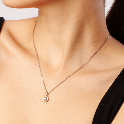 Zawieszka z białego złota z diamentami - 0,48 ct - Metropolitan