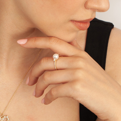 Pierścionek złoty z perłą i cyrkoniami - Pearls 