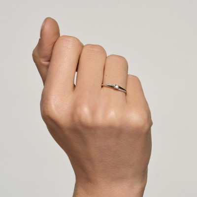 Pierścionek złoty z diamentami