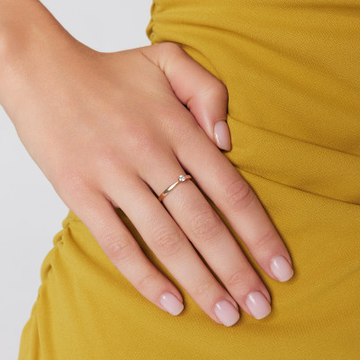 Pierścionek złoty z diamentem - 0,10 ct - Éternel 