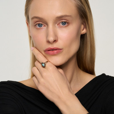 Pierścionek złoty z opalem, szafirami i diamentami - Kolekcja Wiktoriańska