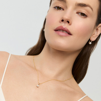 Zawieszka złota z diamentami - 0,25 ct - Metropolitan