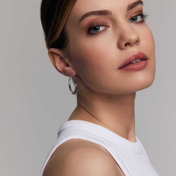 Kolczyki z białego złota - koła