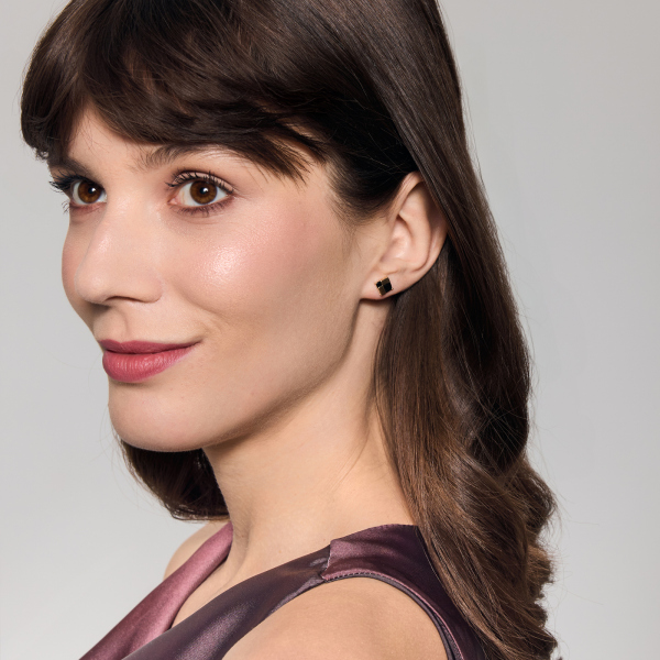 Kolczyki złote z czarnymi cyrkoniami - kwadrat