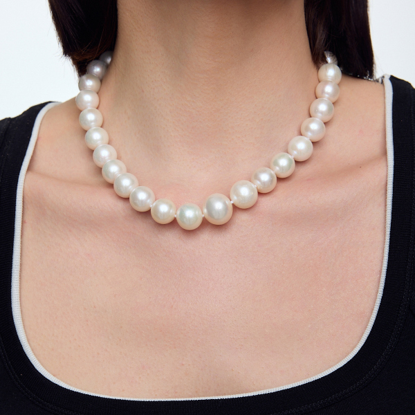 Naszyjnik z pereł - Pearls